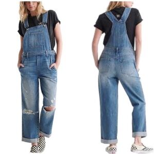 Lucky Brand Boyfriend Denim Overalls NWT Distressed Jeans Raw Hem Size Large
NEW